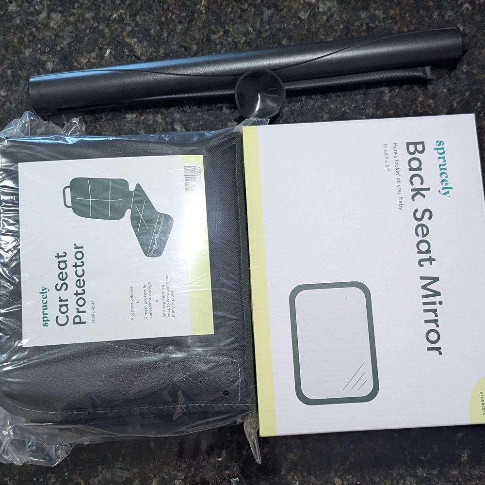 Back Seat Mirror and Car Seat Protector Set in Black